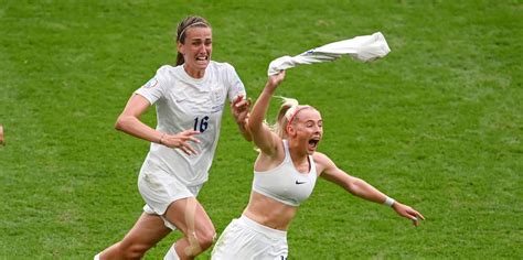 England hero Chloe Kelly: An iconic celebration and the perfect 